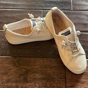 Sherry Crest Vibe White leather sneakers with leather laces